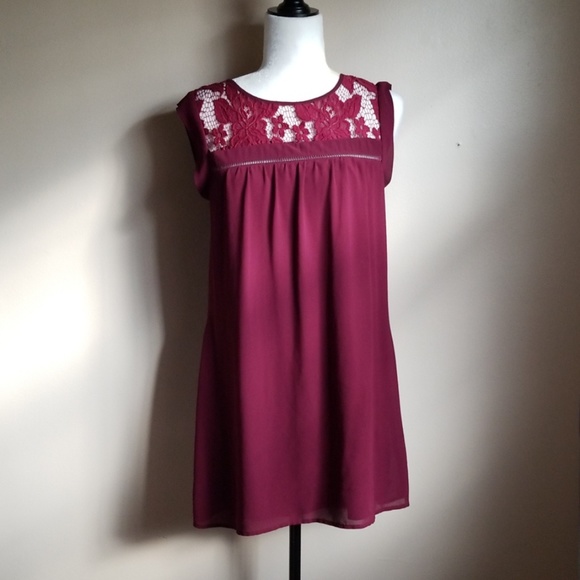 Modcloth Dresses & Skirts - Maroon Lacey Dress
